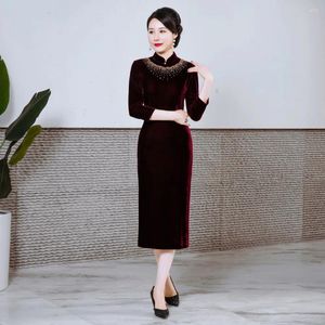 Abbigliamento etnico Oversize 4XL Donna Lungo Qipao Tradizionale cinese Classico colletto alla coreana Abito cheongsam in velluto Strass squisito