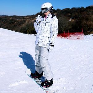 Jackor ryska vinterskiddräkt för män kvinnor svart vit varm kostym utomhus skidkläder snowboard set vattentäta snöjackor byxor