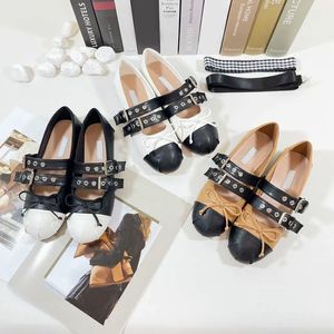 Женская балетная обувь дизайнер обувь для ботинков Mius Flat кожаная бренда лук нижняя часть Мэри Джейн Комфортный ретро -эластичный лен