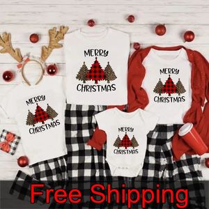 Merry Christmas Family Shirts T Shirts Mommy and Me T Shirt Matching Clothes Wear 231225
