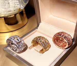Circular Ring Brand Classic Fashion Party Jewelry for Women Rose Gold Ball Banquet Luxurious Men039S Rings säljer väl Shipp5785525