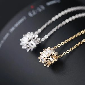 Halsband hänge halsband kvalitet 18k guld hänge halsband silver mode mix strass Swan nyckel hjärtblommor svansar pärlhalsband disco