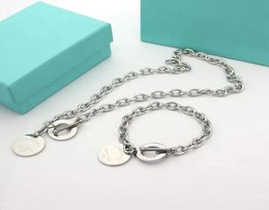 Rund halsbandsarmband smycken sätter kvinnor födelsedag julklapp designer bröllop uttalande hänge på knappen guba armband nec4307697