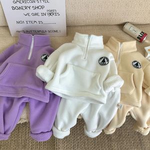 Kinder Fleece Anzüge Kleinkind Baby Junge Mädchen Sweatshirt Isolierte Pullover Tops Hosen Herbst Outfit Set Koreanische Kleidung 231225