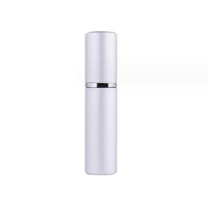 5 ml parfym spray flaskor mini bärbar påfyllningsbar parfym atomizer svart guld färg doftflaska mode kosmetiska behållare för resor