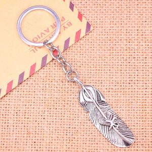 Keychains 20st Fashion Keychain 56 15 mm Feather Eagle Pendants Diy Men smycken bil nyckelkedja ringhållare souvenir för gåva