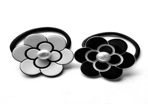 51 cm Czarno -biały akrylowy pierścień do włosów Proste półkoliste C gumki perłowe dla damskich kolekcji biżuterii Accessorie2650618