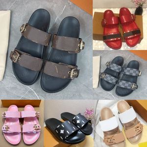 Homens Mulheres Sandálias Chinelos De Couro Mulheres BOM DIA FLAT MULE 1A3R5M Cool Effortlessly Stylish Slides 2 Straps Com Fivelas Douradas Ajustadas Mulheres Chinelo de Verão 35-46