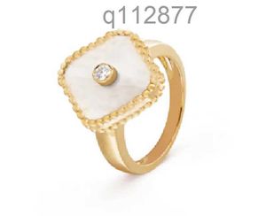 Designer smycken Classic Clover Ring Classic Diamond Butterfly Ring Women's Wedding Ring Men's Love Ring Engagement Ring Moissanite Band Box