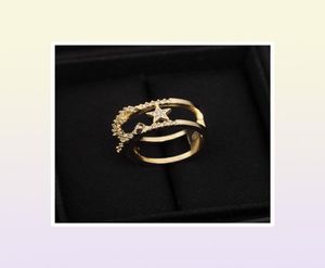 2022 Utmärkt kvalitet Charm Band Ring Hollow Design med Sparkly Diamond i 18K Gold Plated For Women Wedding Jewelry Gift Have B6209948