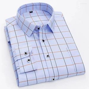 Camicie casual da uomo Streaks bianchi grandi dimensioni 4xl camicia vestito da uomo 2024 maniche lunghe slim fit down collare di buona qualità business stampato di buona qualità