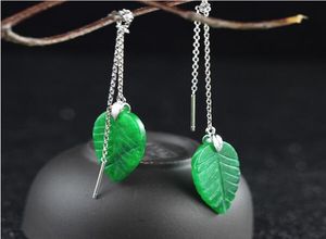 Orecchini di giada verde per le donne Orecchini in argento sterling 925 Orecchini di piante di moda che intagliano gioielli con pietre preziose a foglia lunga con catena a orecchio lungo9403117