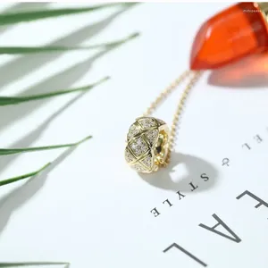 Hängen Fashion Classic Transfer Bead Necklace Zircon Gold Wild Ring Pendant Luxury Ladies Jewelry Sweater Chain Simple