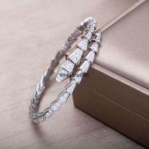 Glamour armband varumärkesdesigner Luxury Silver Torque Bamboo Bone Armband för kvinnor Justerbar serpentin Full Diamond Armband Casual Party Gift Jewelry