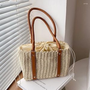 Shoulder Bags Straw Woven Ladies Handmade Handbags Contrast Color Armpit Purses Designer Summer Beach Travel Totes Women