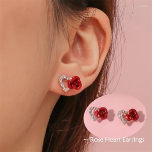 Orecchini a bottone 2023 squisito lusso rosa rossa amore strass gioielli di moda coreana perforata a forma di cuore da donna