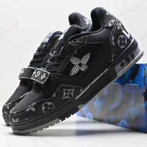 Designer tränare sneaker virgil casual skor kalvskinn läder abloh svart vit grön röd blå läder överlägg plattform utomhus promenad låg sneakers storlek 36-45 07