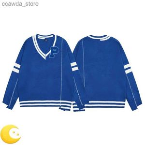 Męskie bluzy bluzy Białe niebieskie paski Raf Simons V-Neck Haft Hafdery Odznaka P Uszkodzona Nieregularna dzianina Sweter Bluza Pullover Mężczyźni Kobiety Q231226