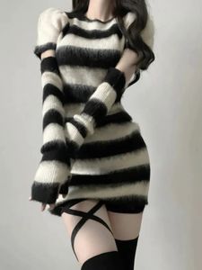 Herbst Y2k Kurzes Partykleid Frauen Schlank Bodycon Gestricktes Minikleid Elegantes Streifenkleid Koreanisches Modedesign 231226