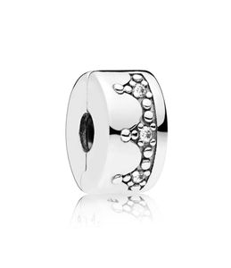 Dazzling Crown Charm Clip för CZ Diamond 925 Sterling Silver DIY Accessories Birthday Present With Box1684667