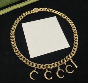Lyxiga halsband män kvinnor designer chokers halsband guld enkel brev hängsmycken smycken e54u#