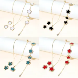 Set di orecchini per collana, gioielli con fiori a cinque foglie in zirconi a doppia faccia da 3 pezzi per accessori placcati in oro carino da donna, regalo per feste, trifoglio