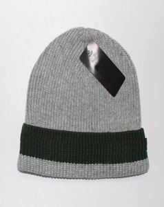 1 pz inverno uomo moda berretto nero donna Skull Capsr cappello caldo regalo di Natale uomo casual sportivo ricamato cappelli a vento unisex grigio 6265427