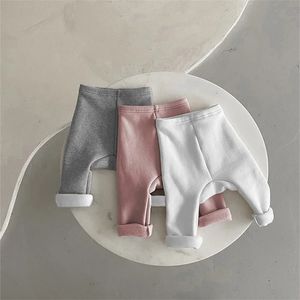 Barnbyxor vinter pojkar fleece byxor solida färg varma byxor flickor baby förtjockning leggings barnkläder 231225