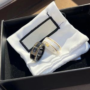 Modedesigner-Band-Keramik-Planetenringe mit klarem Schriftzug, feine Verarbeitung, Persönlichkeit, Verlobungsschmuck, Gold, Silber, Hochzeit, Party, Paar, Geschenke, Ring für Frauen