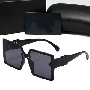 Luxus-Designer-Sonnenbrille für Damen, Sonnenbrille, Herren-Sonnenbrille, gleiche Sonnenbrille, Strand-Straßenfoto, einzigartige Sonnenbrille, Vollformat, mit Box 61W91