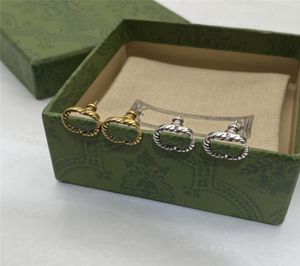 Delikat charmörhängen damer enkla stil studs gyllene silver designer örondrops brev stål tätning dangler med box7731300
