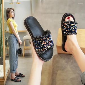 Tofflor bling glitter kvinnor sommar sequined tygskor sandalias flip flops förhöjda tofs paillette glider plus storlek 40-43