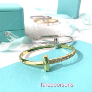 Tifanism Design Women Bead Bracelets Charm Luxury Jewelry for Lady Gift Fashion Accessories Half Set Diamond Smooth T shaped Bracelet Hip With Original Box