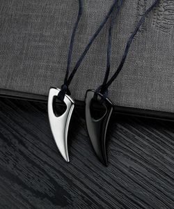 Mens Black rostfritt stål Wolf Teeth Alpha Spear Pendant Justerbar kedja halsband9086697