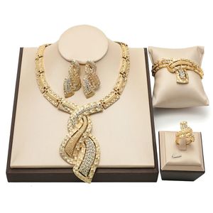 Fashion Dubai Gold Plated Smyckesuppsättningar för kvinnor afrikanska Nigeria Bride Wedding Party Jewely Set 231226