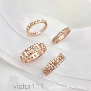 2024Designer-Schmuck 925 Sterling Silber Designer-Ring für Frauen Männer Luxusschmuck Hochwertiger Modetrend Paar Jubiläumsgeschenk Stil Ring Liebe R 38JA