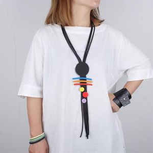 Hänge halsband goth stil konstig fler lager färgglada halsband kvinnors regnbåge trä pärlor gummi gotiska kroppsmycken dekor289e