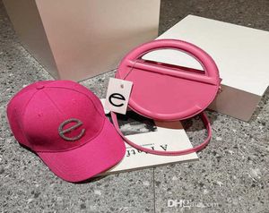 2022 Fashion Designer Women Ball Hat Sport Cap och små runda tårta axlar Messenger väskor mångsidiga trend Bag9915296