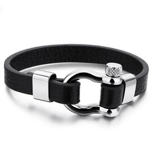 Gioielli alla moda Bracciale in pelle Hip-Hop da uomo in acciaio inossidabile Accessori moda uomo Bracciali casual neri Braccialetti con ciondoli Regali309K