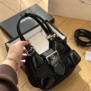 Fashion Re Nylon Moon Leather Bags Luxury Designer Lady Crossbody Bags High Quality Handbag Sizes 23.12cm