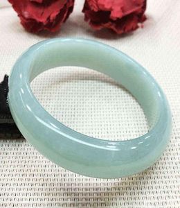 Myanmar Round Armband Natural Jade Ice Jade Bangle Små smycken Ljusgröna modtillbehör Lucky Stone Gift till Mother X2207176964