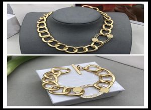 Designer colares conjunto pulseira para mulheres grande cadeia de jóias de luxo colar de ouro pulseiras cabeça homens marcas v casamento hip hop caixa 1114186