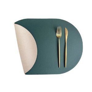 Oval Reversible Faux Leather Placemats Svart vattentäta värmebeständiga bordsmattor Kuddar för matkök bröllopsfest 231225