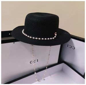 Breda brimhattar 2021 Sun Hat For Women Straw Flat Top Pearl Chain Fedoras Ladys Summer Cap Visors Elegant Vintage2246288