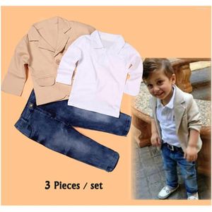 Conjuntos de roupas Chegada Bebê Meninos 3 Peças Blazer T Shirt Jeans Estilo Europeu Crianças Roupas Ternos Casuais Crianças Desgaste