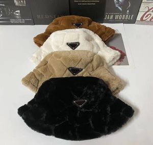 Kadınlar039S Sonbahar ve Kış Moda Cloches Kova Balıkçı Şapkası Peluş Peluş Ters Üçgen Mektup Korniş Şapkaları 4 CO3817329