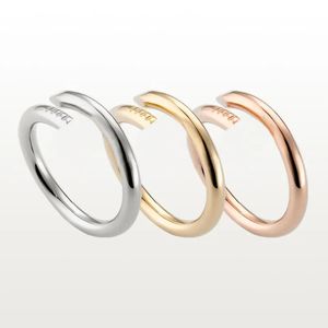 Designer-Nagelring, Luxusschmuck, Midi-Liebesringe für Frauen, Titanstahllegierung, vergoldetes Verfahren, Modeaccessoires, verblasst nicht und ist nicht allergisch