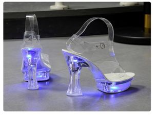 6色の正方形のかかとの女性サンダルライトアップ輝く靴明るいクリアサンダルプラットフォームシューズハイヒール15cm透明な靴Y29373503