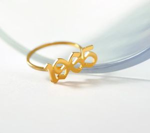 Benutzerdefinierte Namensringe für Frauen, personalisierte Nummer, Jahr alt, englische Schriftarten, Edelstahl, Gold, Damen-Zehenring, Bff-Schmuck3540905