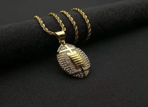 Hip Hop Men039S Gold Color Rostfritt stål Rugby hängen isade ut kubiska zirkoniumbling fotbollsrockhalsbandsrappare jewerly9918952